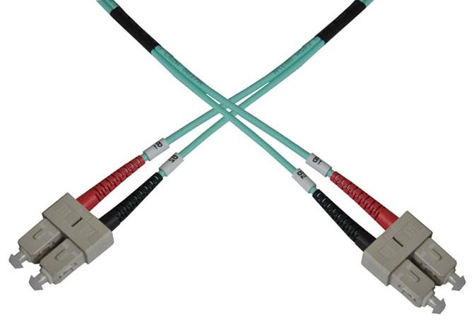Optický patch kabel duplex SC-SC 50/125 MM 7m OM3